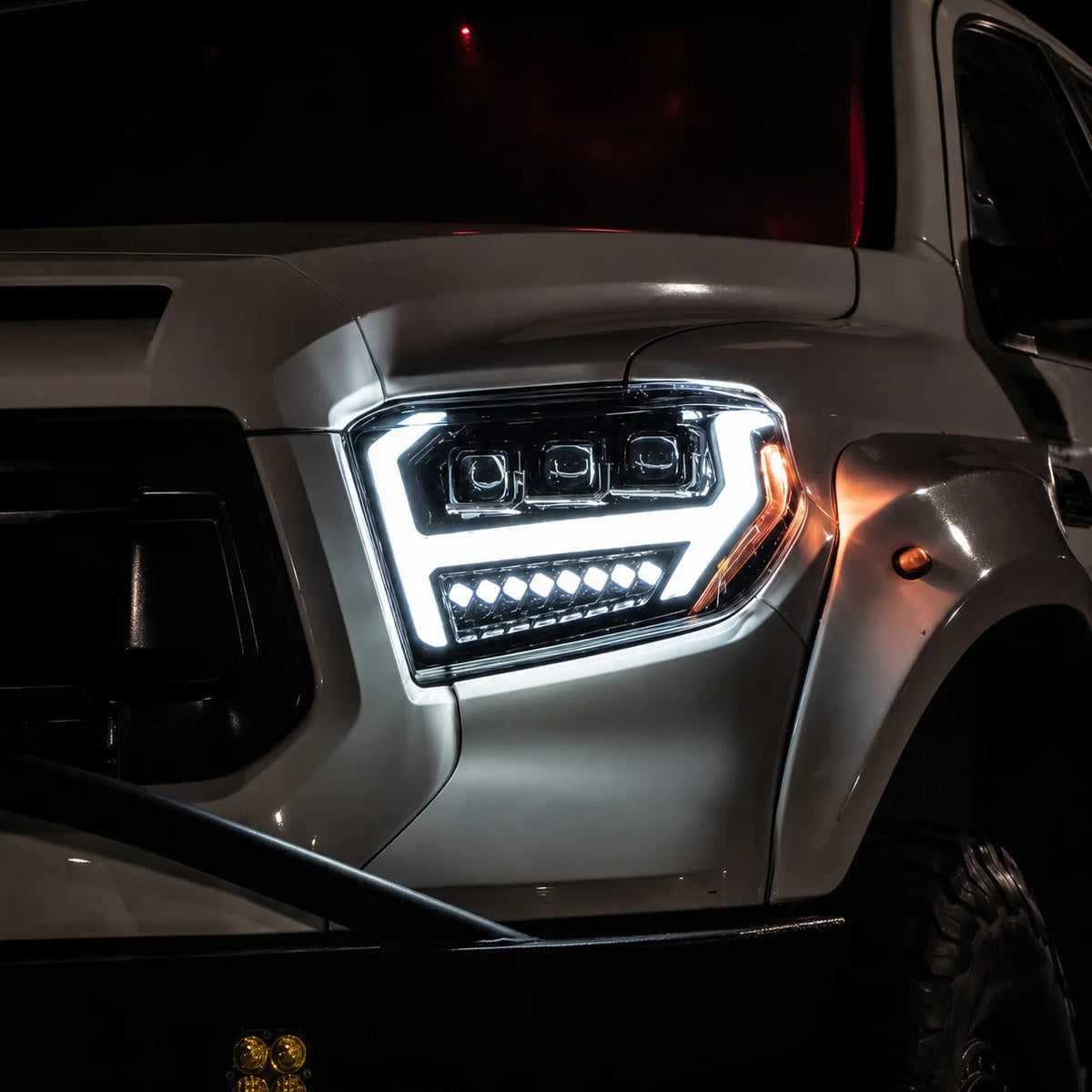 LED Projector Headlights for 2014-2021 Toyota Tundra – Startup Animation & Amber Sequential Turn Signals